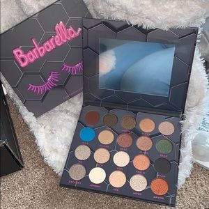 Bee Beauty London Barbarella Eyeshadow Palette